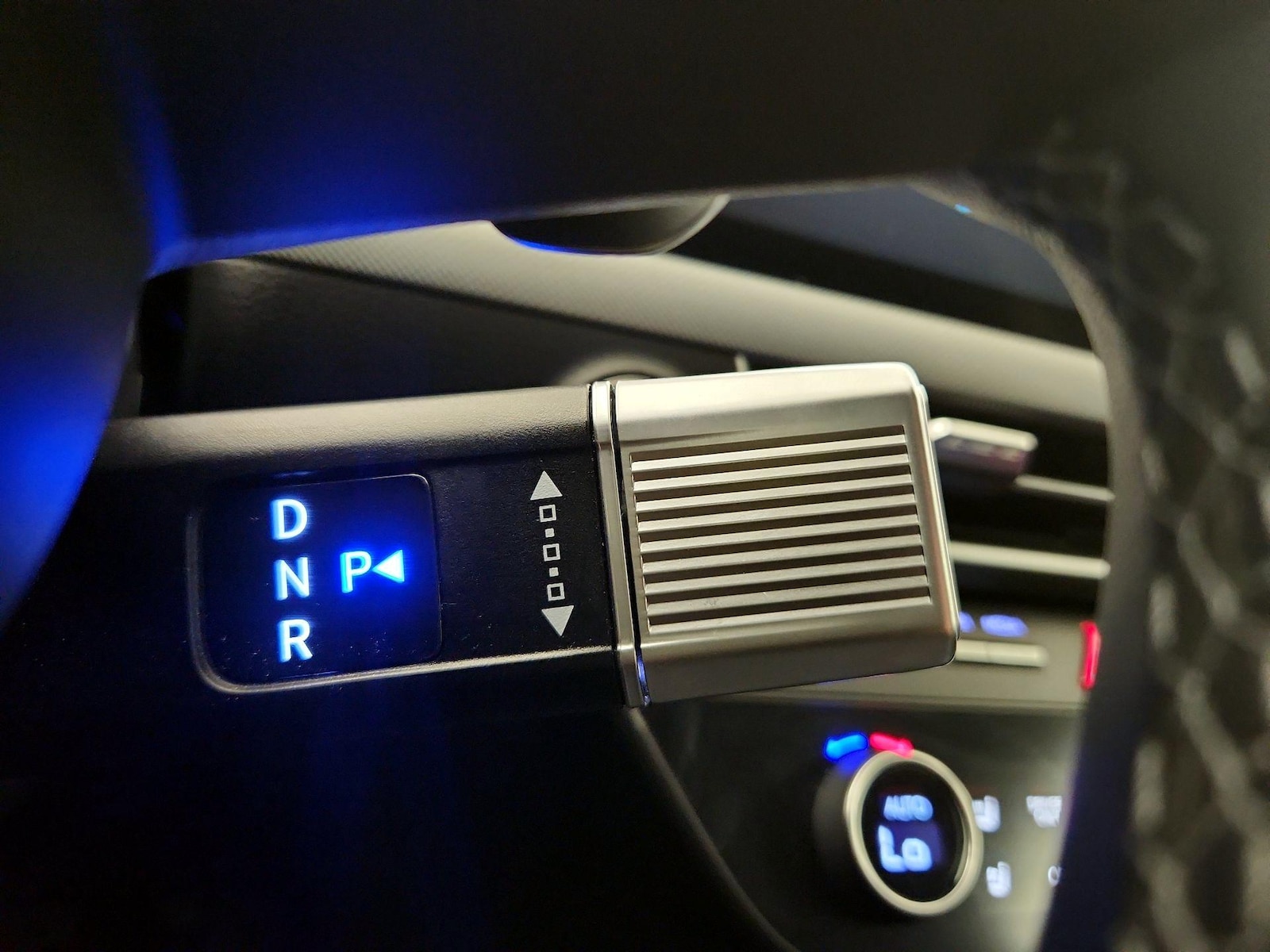 2025 Hyundai Sonata Hybrid Limited - Photo 19