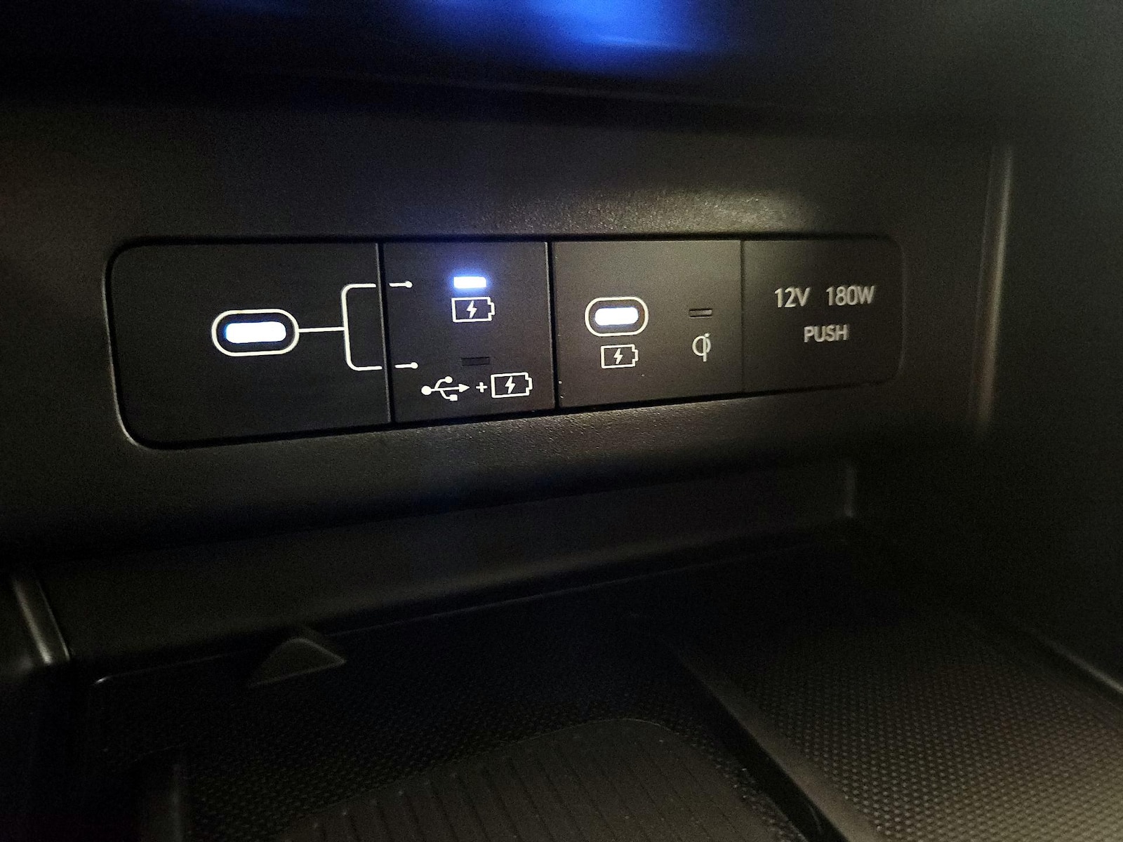 2025 Hyundai Sonata Hybrid Limited - Photo 20