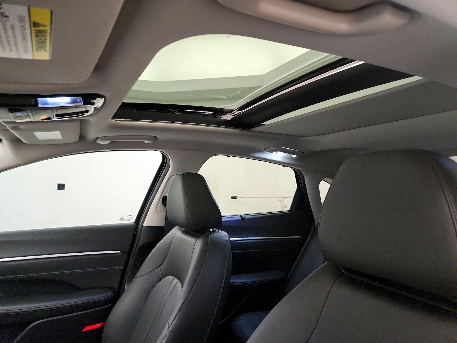 2025 Hyundai Sonata Hybrid Limited - Photo 21