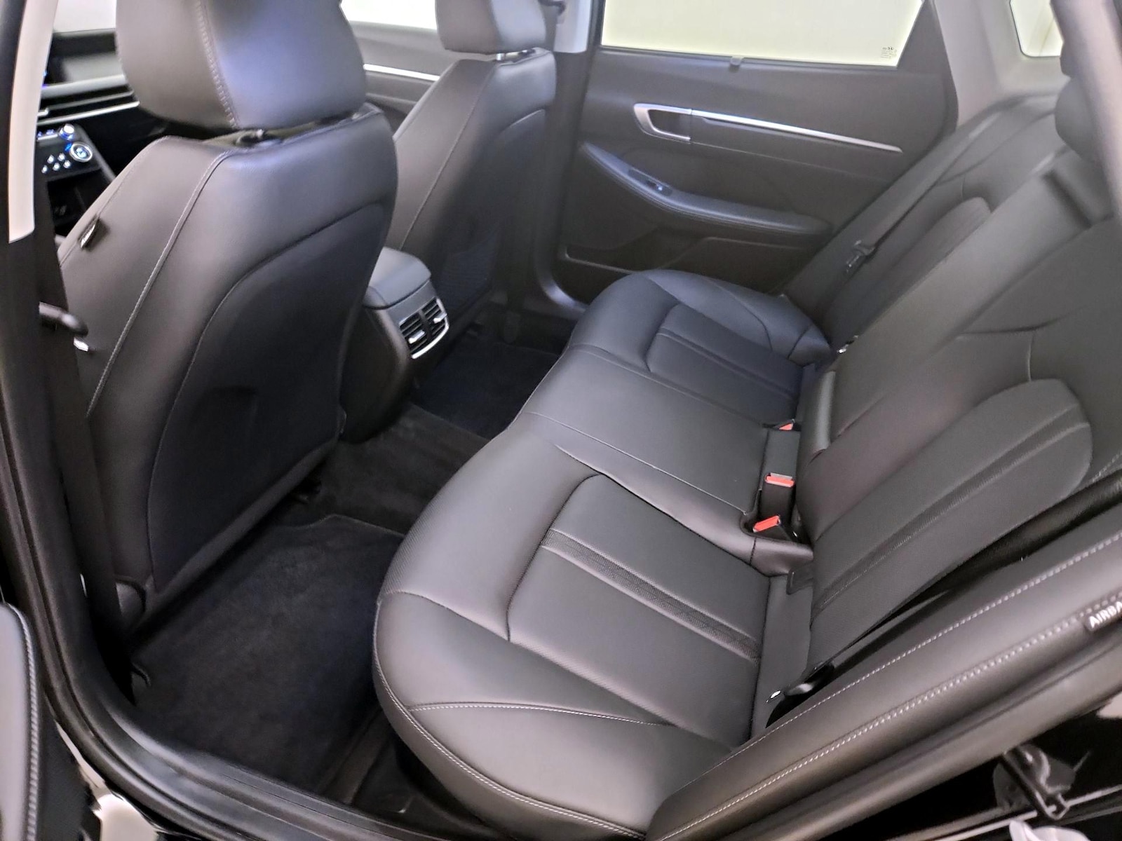 2025 Hyundai Sonata Hybrid Limited - Photo 22
