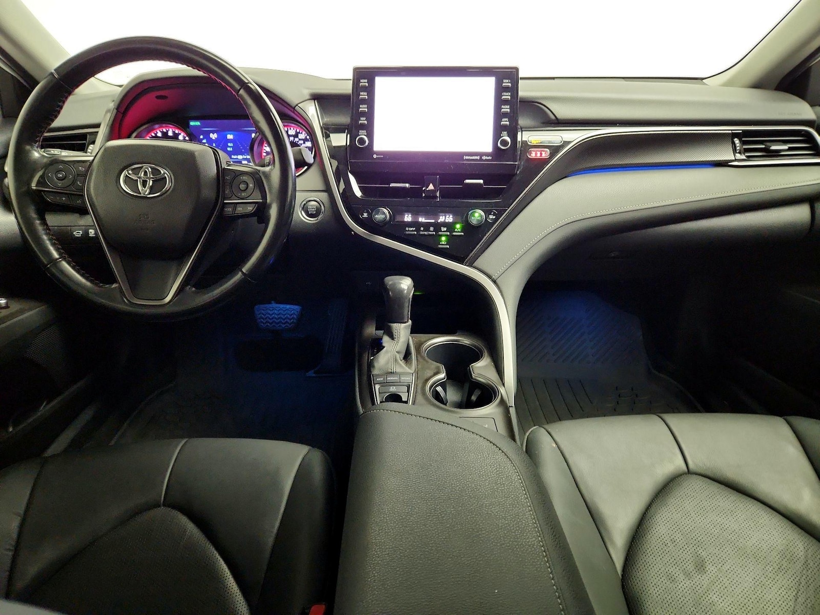 2021 Toyota Camry XSE - Photo 10