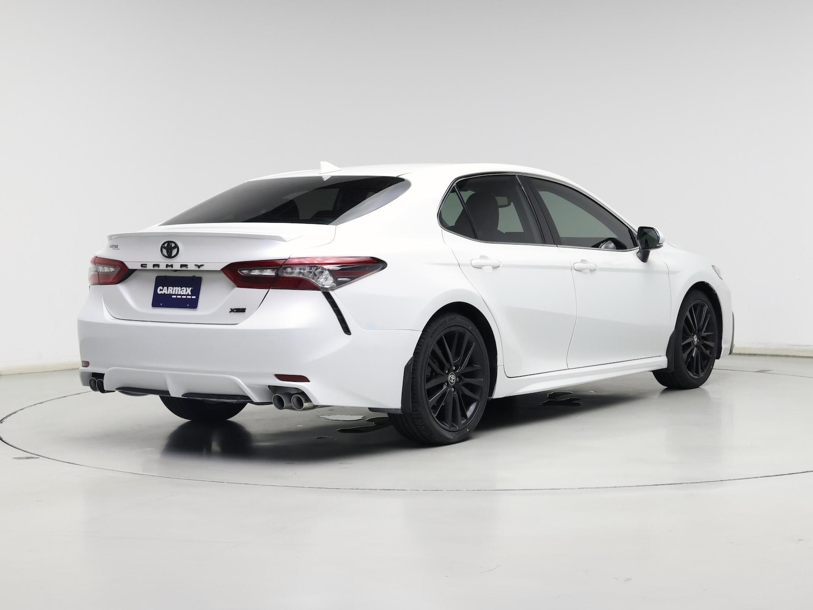 2021 Toyota Camry XSE - Photo 9