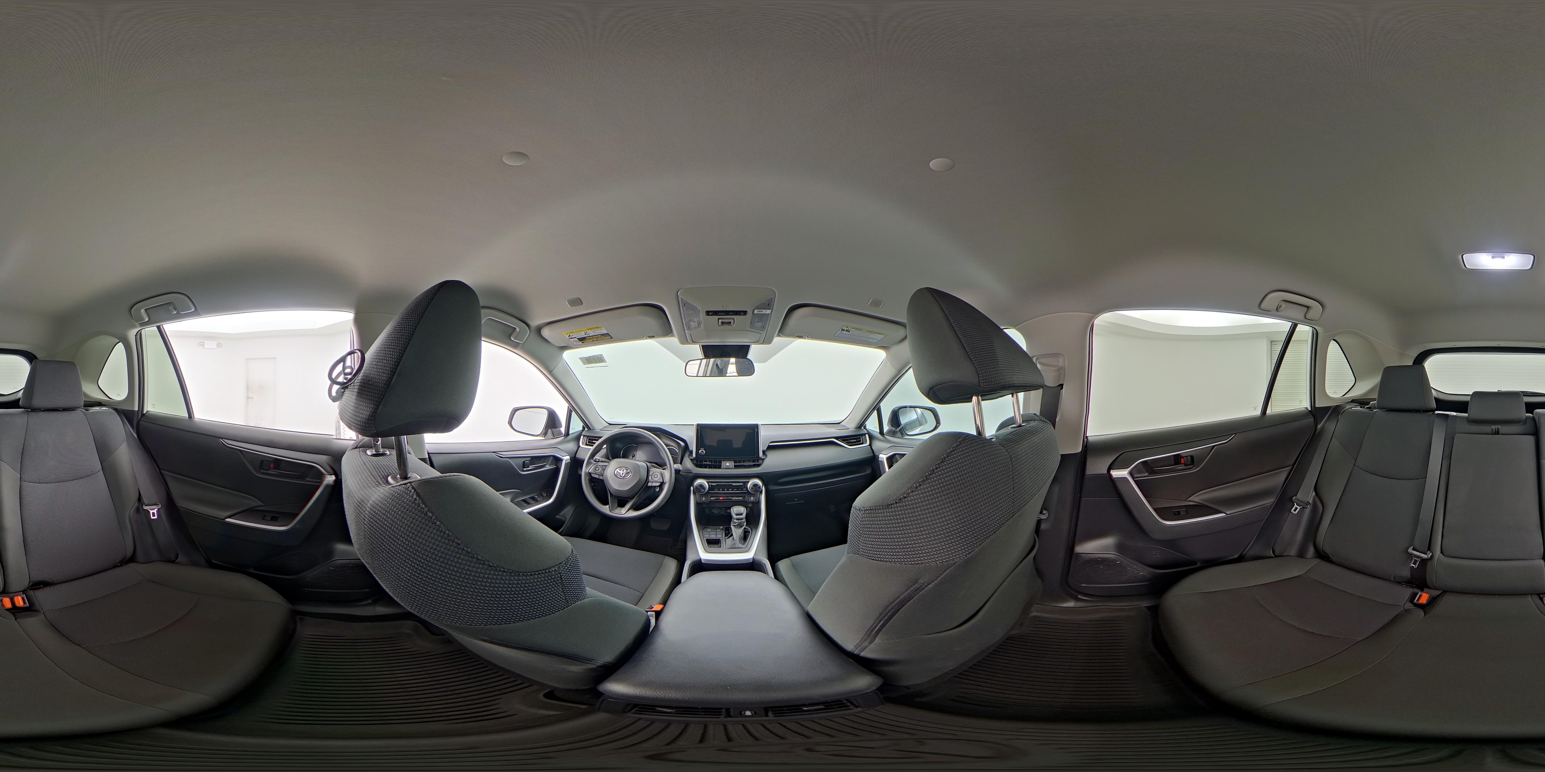 2025 Toyota RAV4 LE - Photo 24