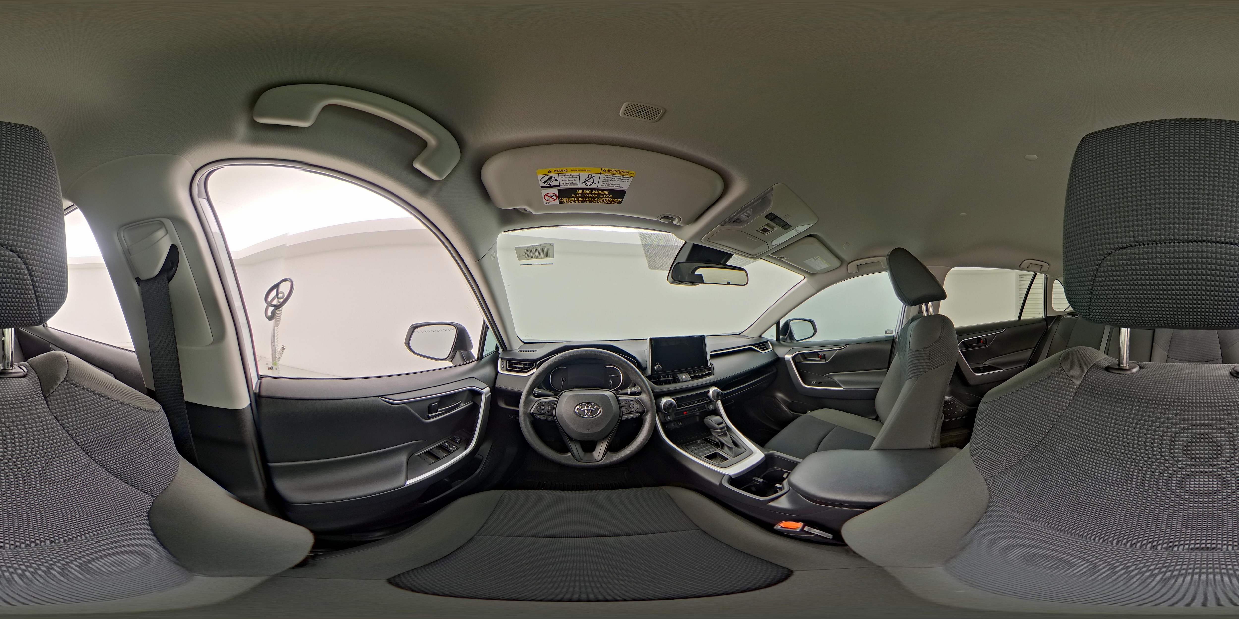 2025 Toyota RAV4 LE - Photo 26