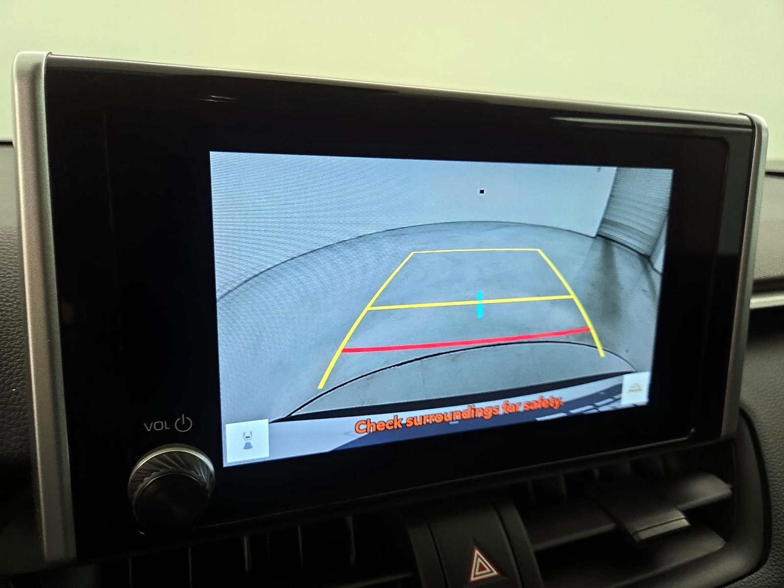 2025 Toyota RAV4 LE - Photo 15