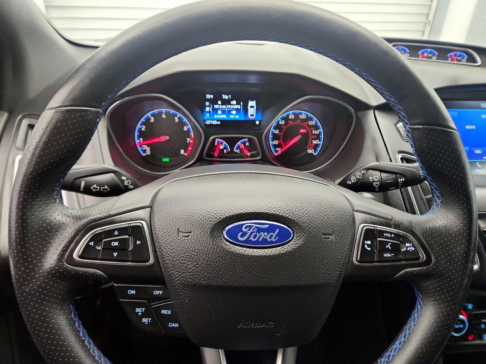 2016 Ford Focus RS - Photo 11