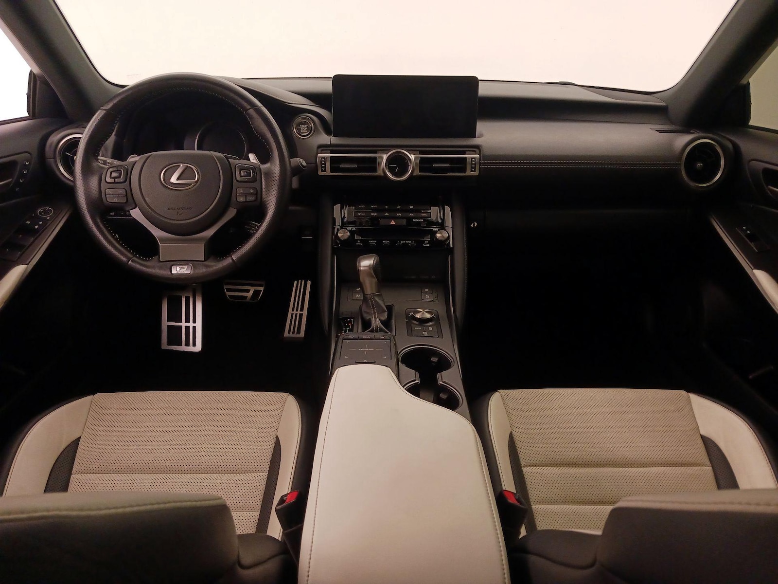 2022 Lexus IS 350 F SPORT - Photo 10