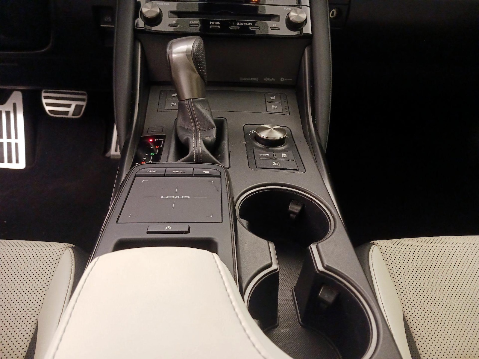 2022 Lexus IS 350 F SPORT - Photo 19