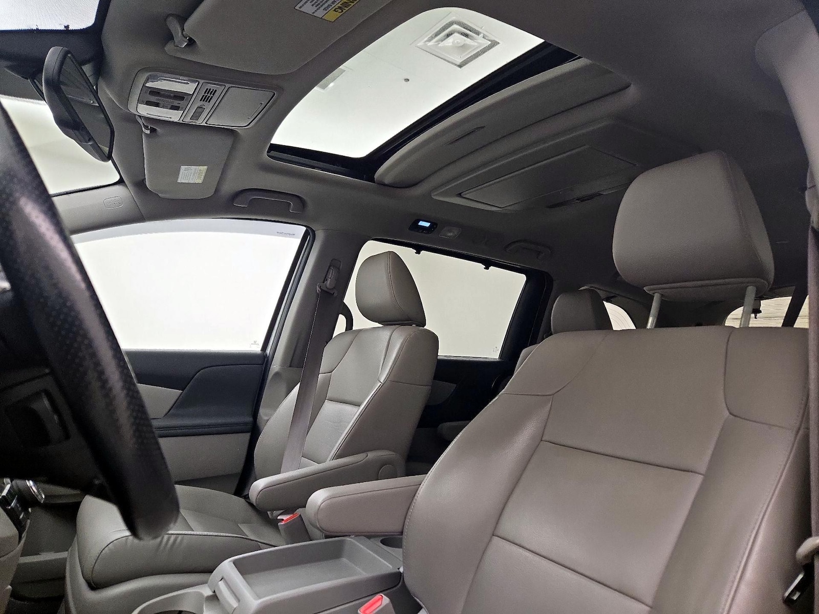 Sunroof(s) & Overhead Airbags