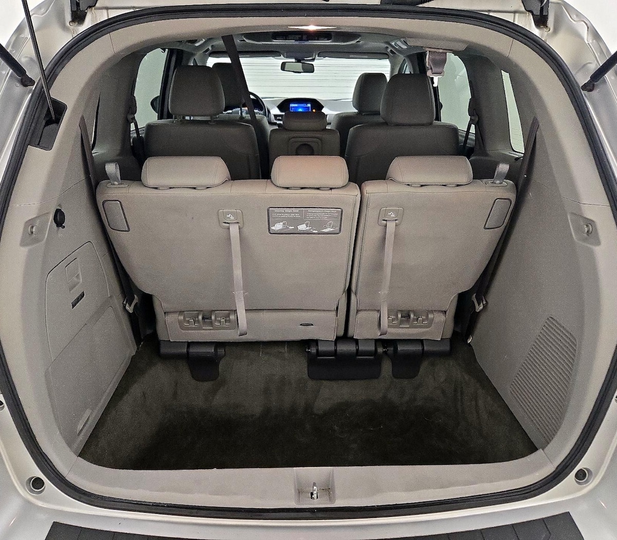 Trunk/Cargo (Seats Up)