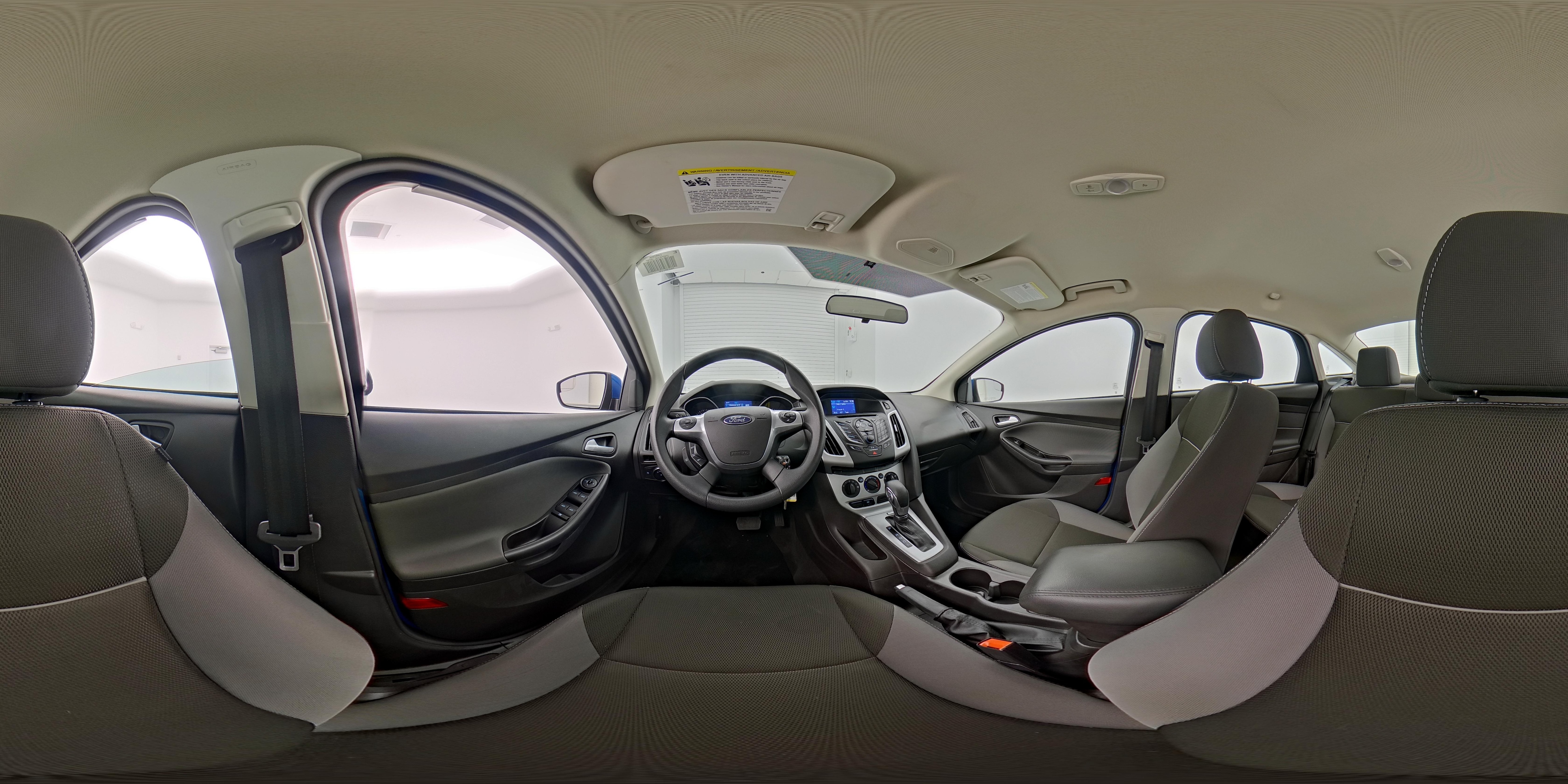 2014 Ford Focus SE - Photo 25
