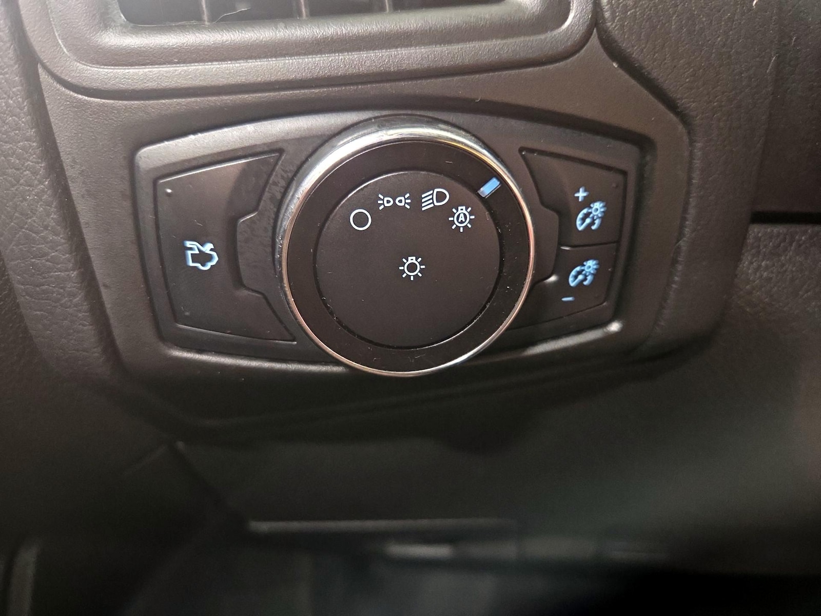 2014 Ford Focus SE - Photo 14