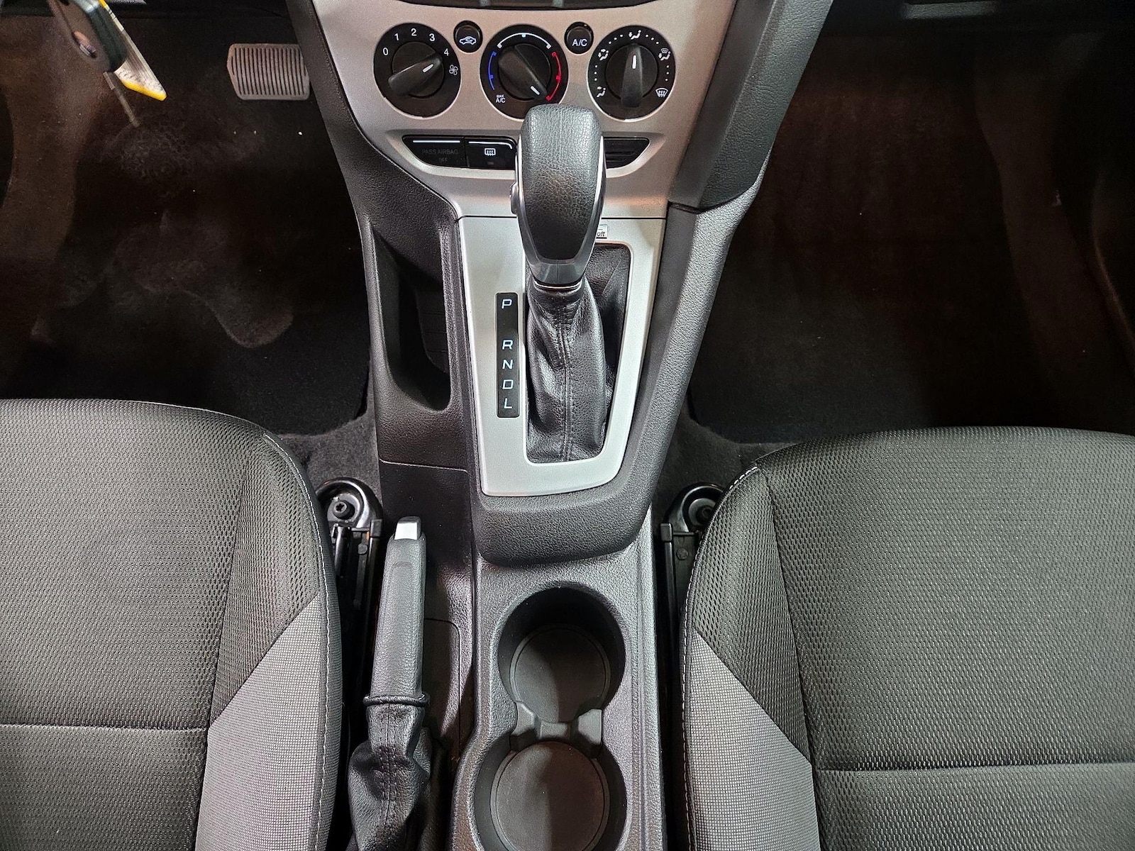 2014 Ford Focus SE - Photo 17