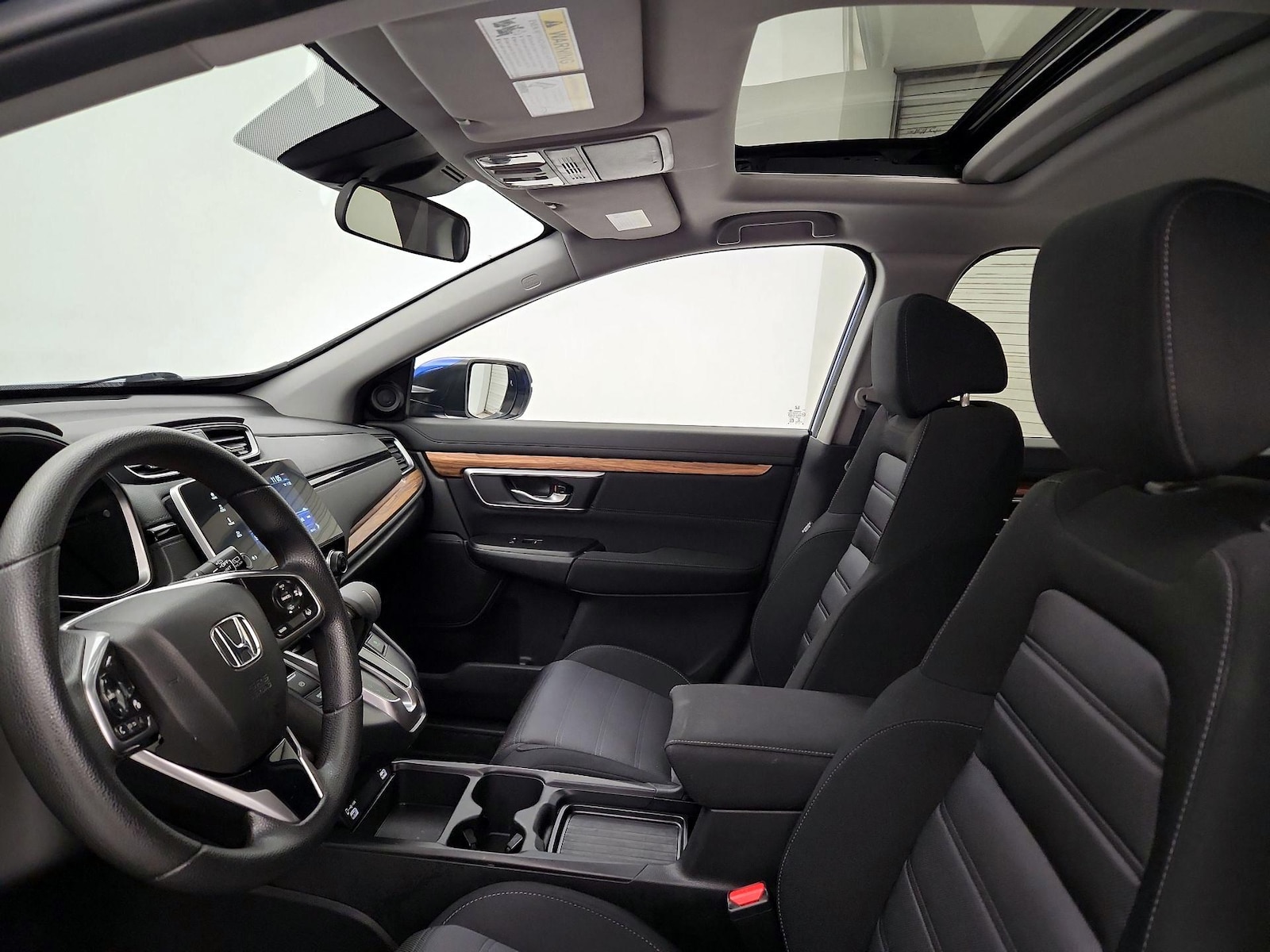 Sunroof(s) & Overhead Airbags