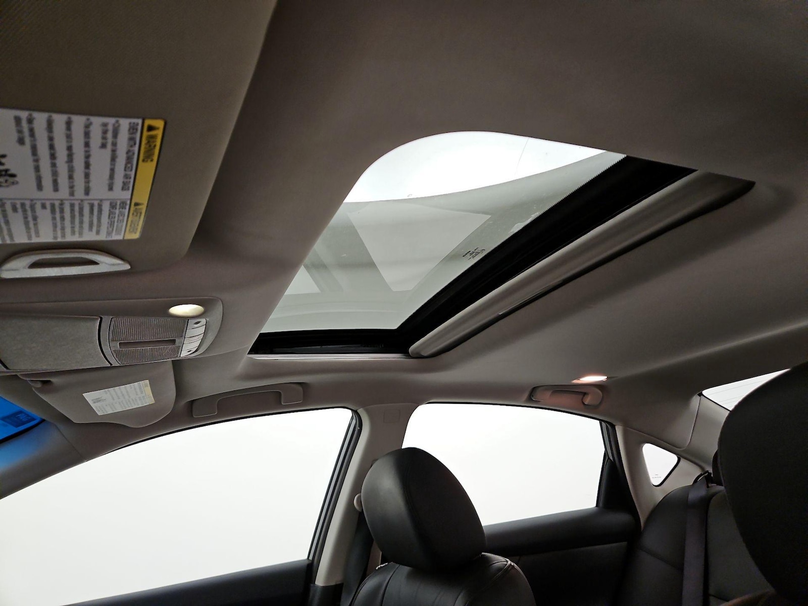 Sunroof(s) & Overhead Airbags