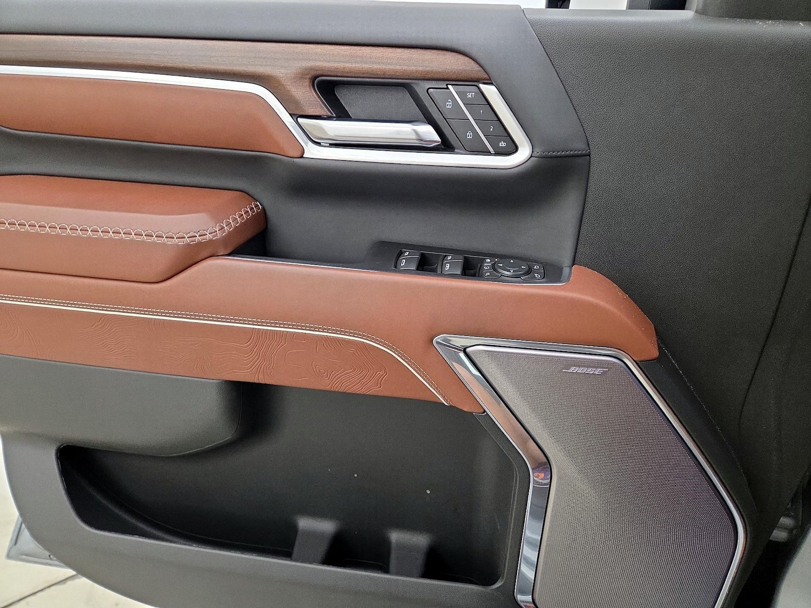 2026 GMC Sierra 2500HD Denali Ultimate - Photo 13
