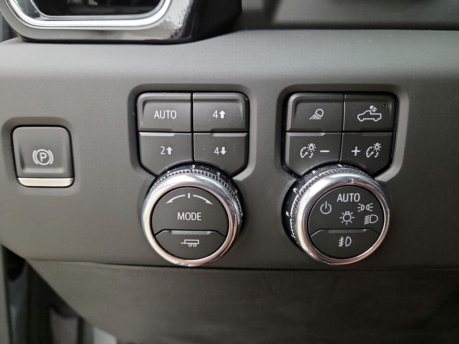 2026 GMC Sierra 2500HD Denali Ultimate - Photo 14