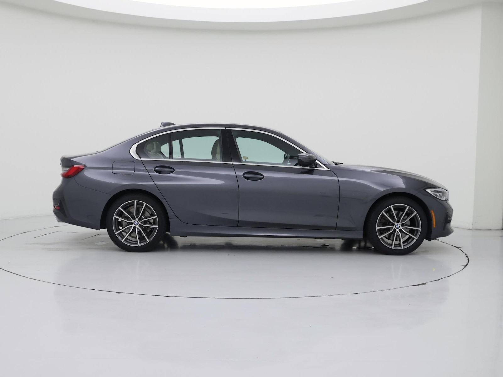 2021 BMW 3 Series 330i - Photo 8