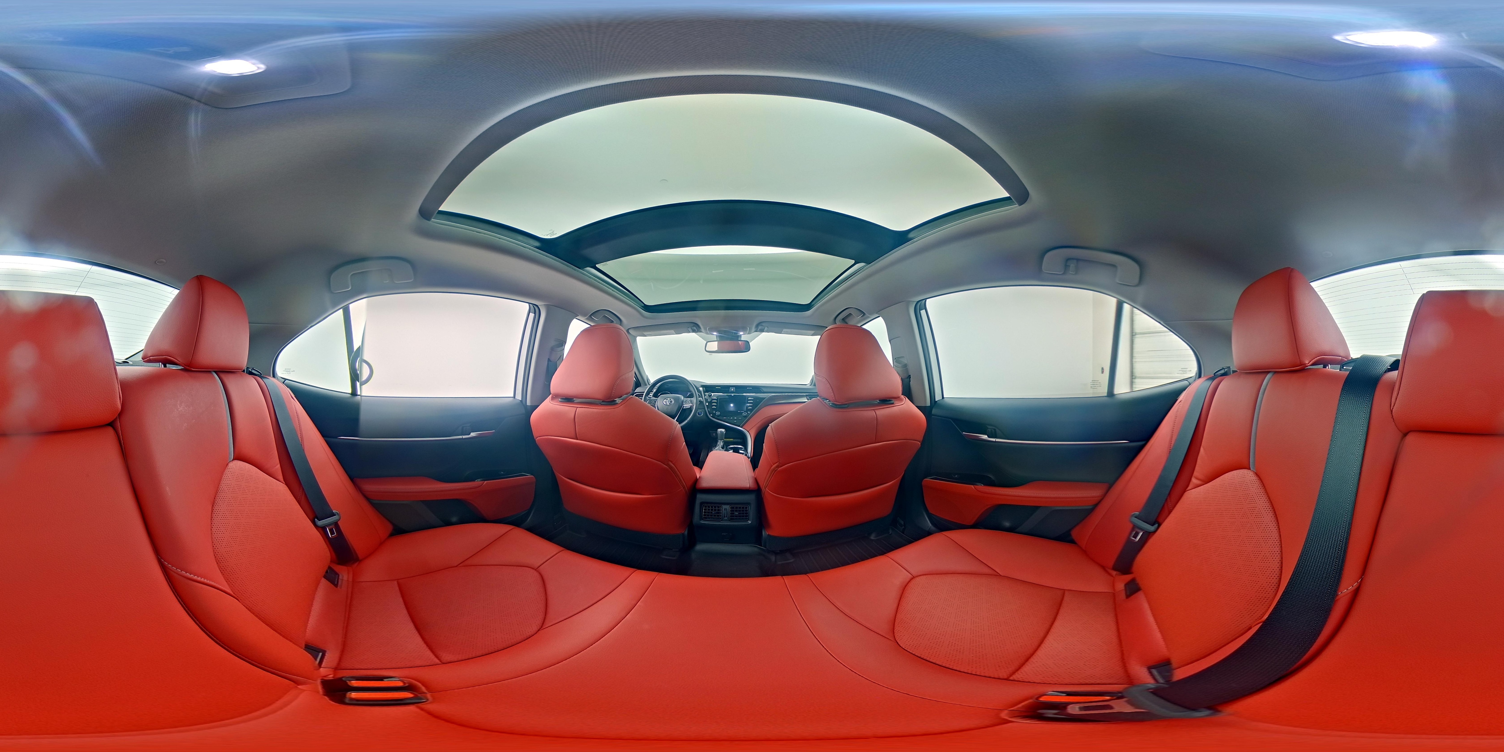 2019 Toyota Camry XSE - Photo 26