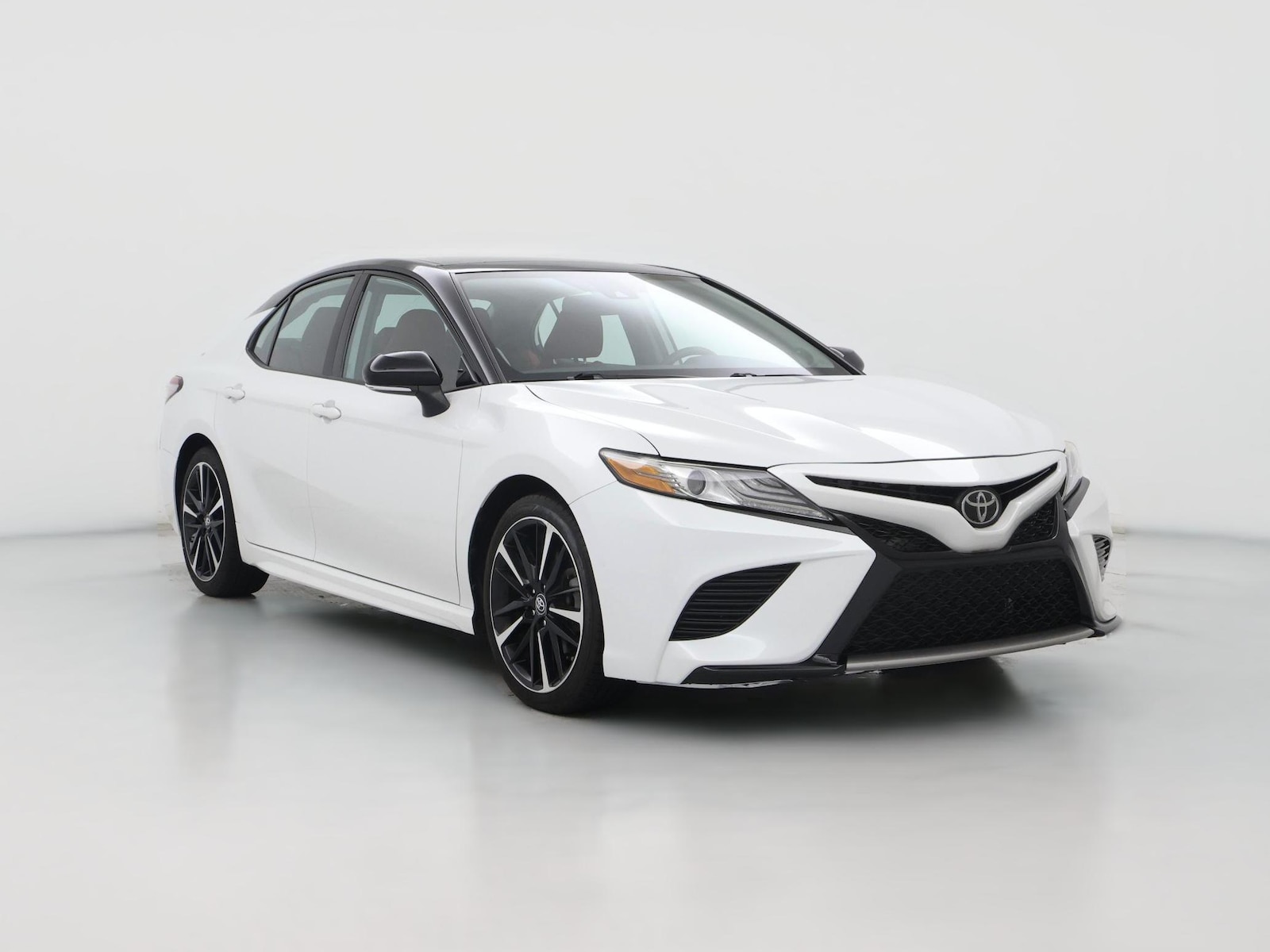 2019 Toyota Camry XSE - Photo 1