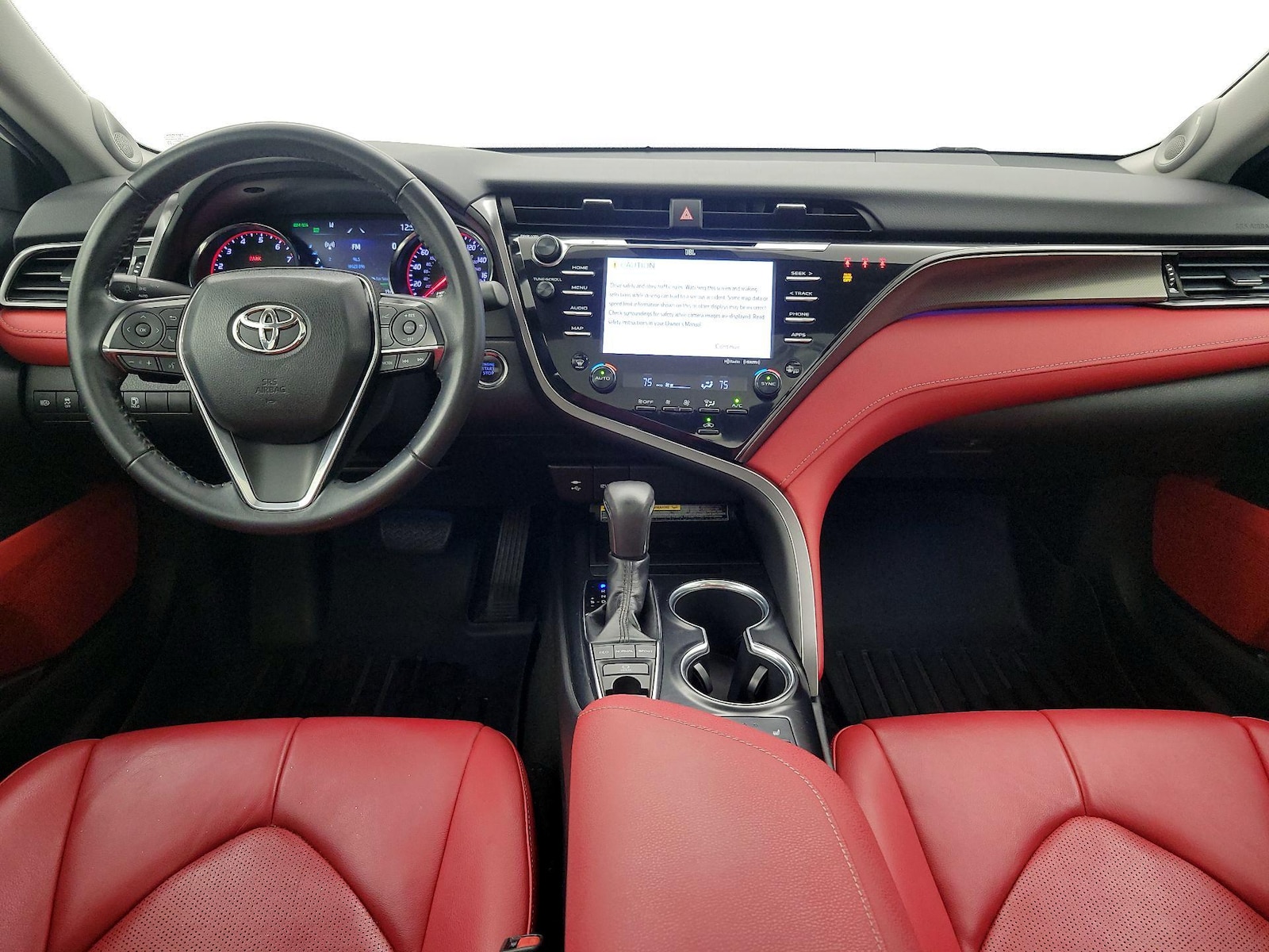 2019 Toyota Camry XSE - Photo 10