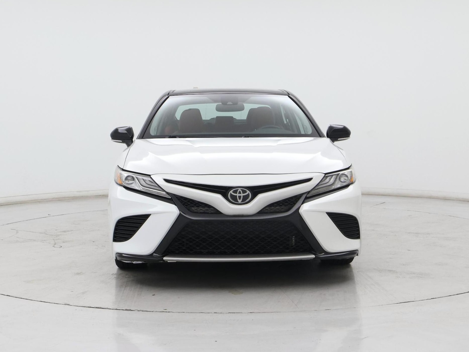 2019 Toyota Camry XSE - Photo 6