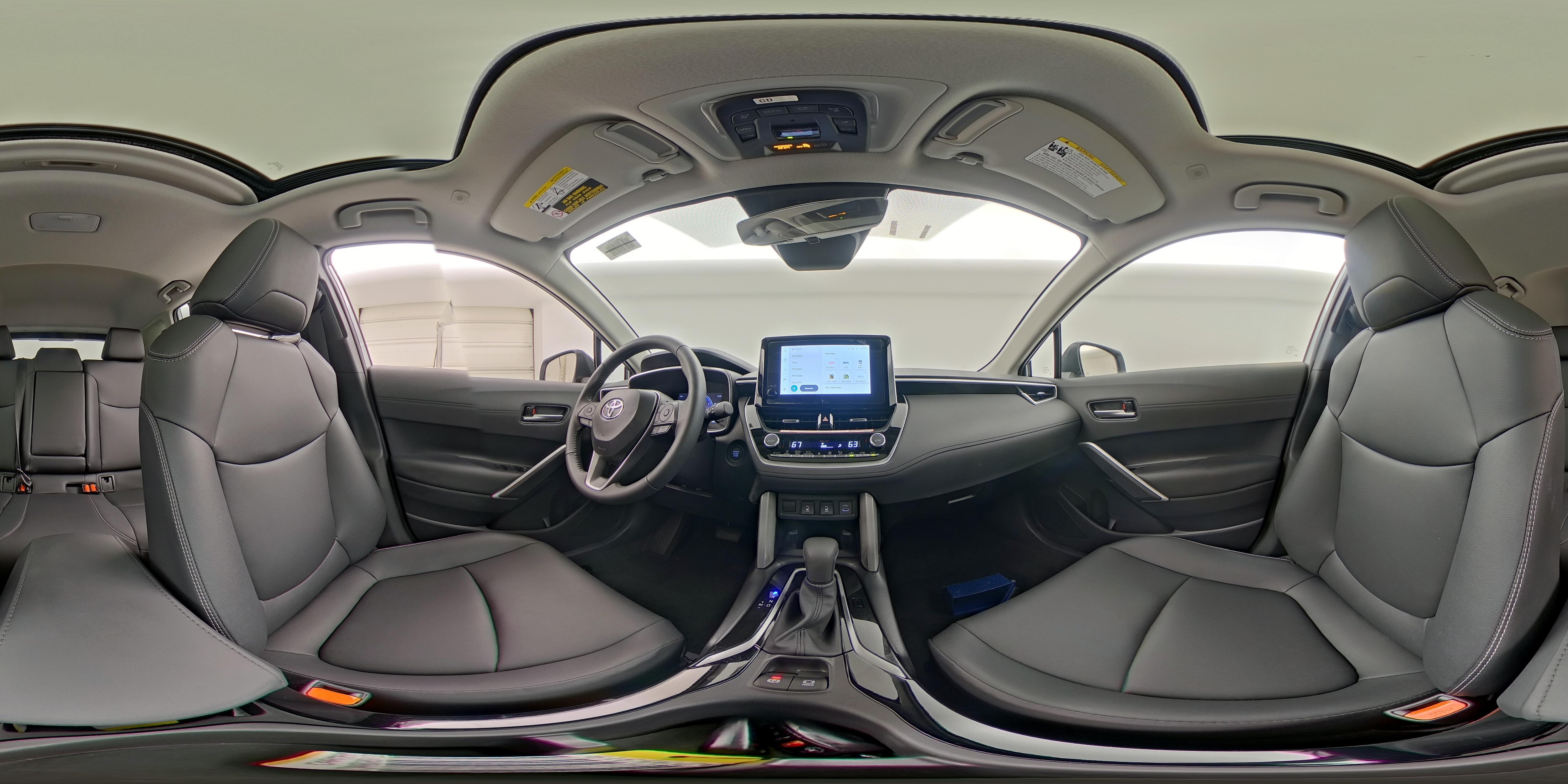 2025 Toyota Corolla Cross XLE - Photo 26