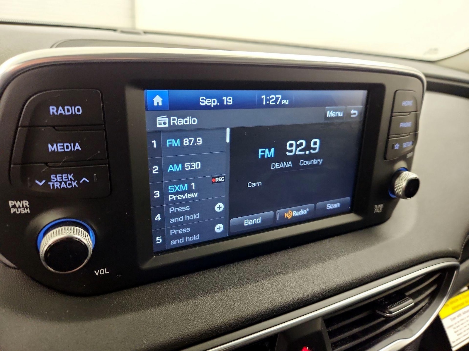 2019 Hyundai Santa Fe SEL Plus - Photo 16