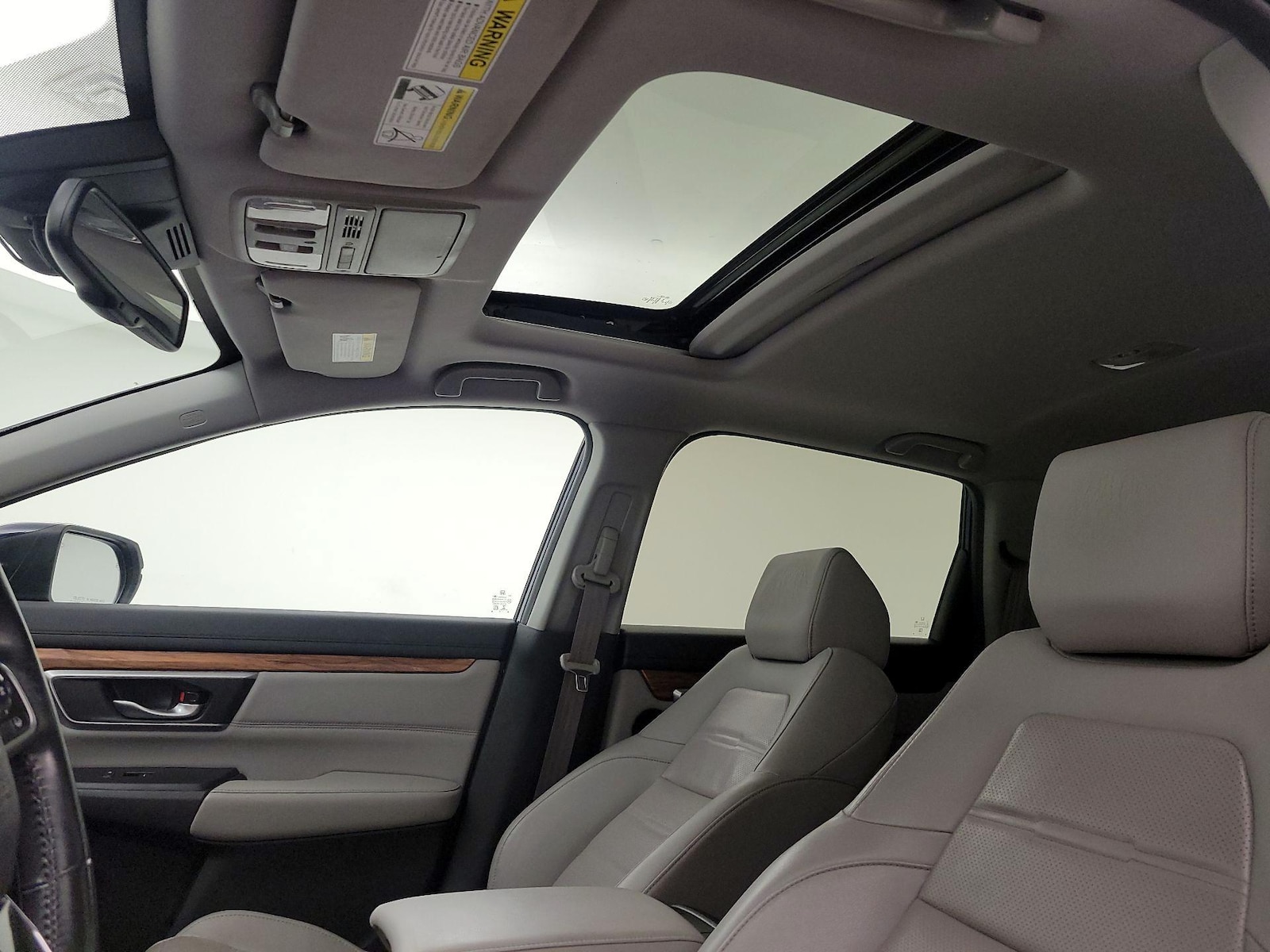 Sunroof(s) & Overhead Airbags