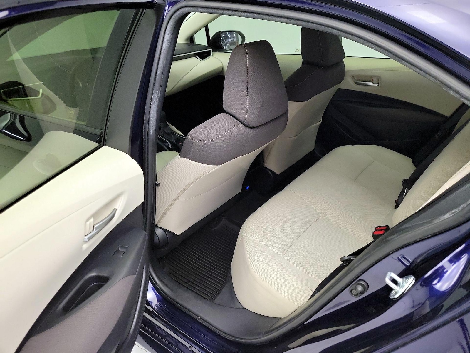 2020 Toyota Corolla LE - Photo 20