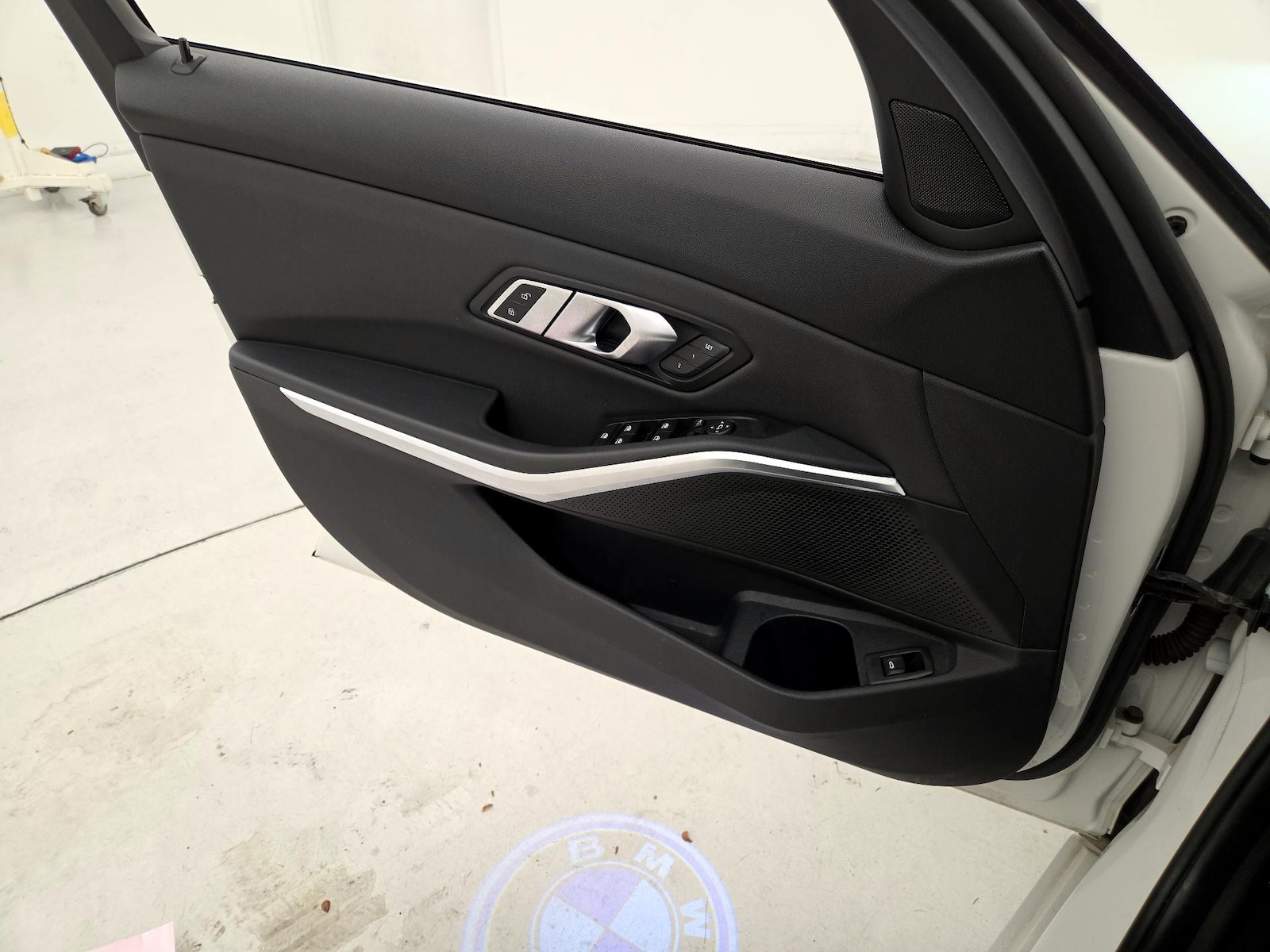 2019 BMW 3 Series 330i - Photo 13