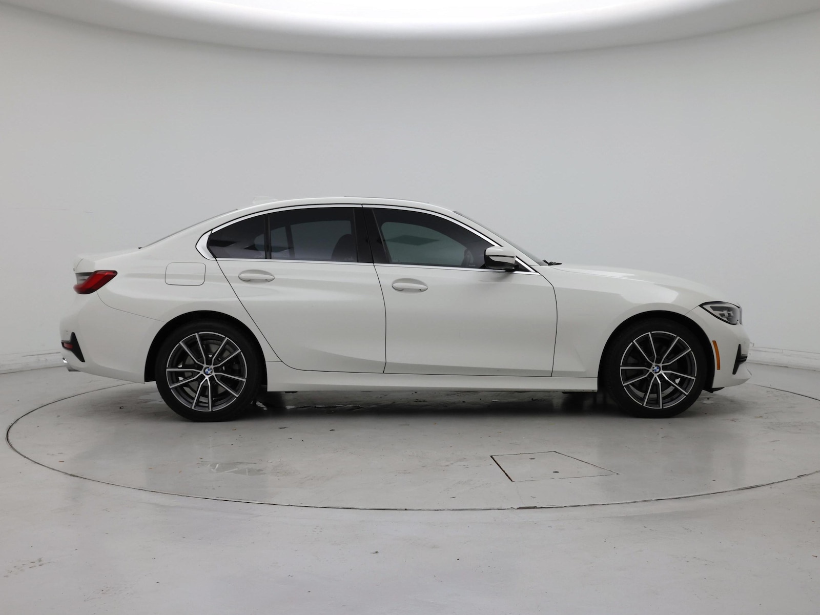 2019 BMW 3 Series 330i - Photo 7