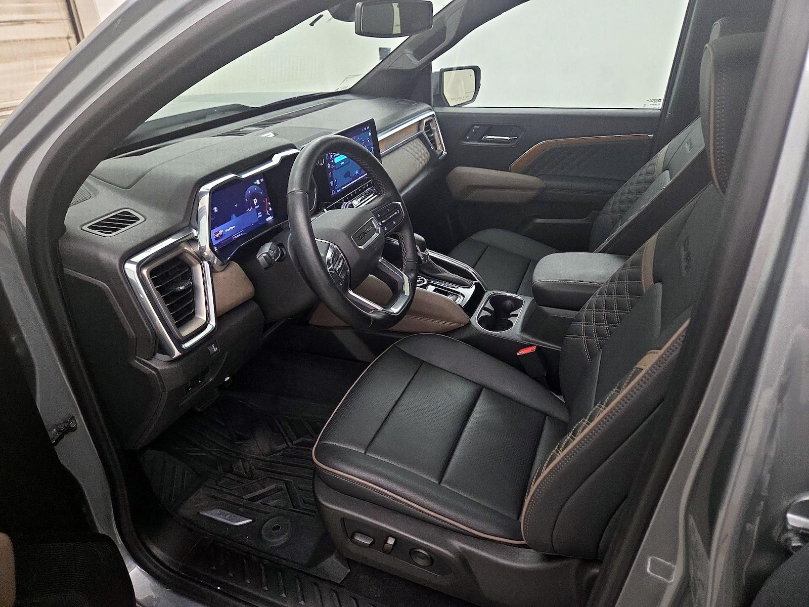 2025 GMC Canyon Denali - Photo 12