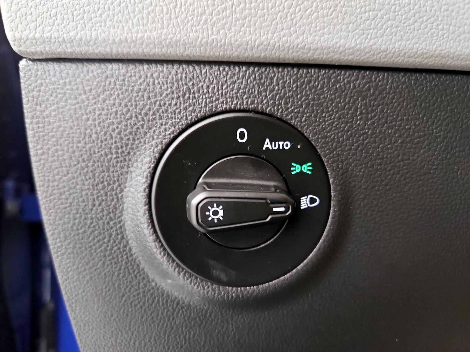 2023 Volkswagen Taos S - Photo 14