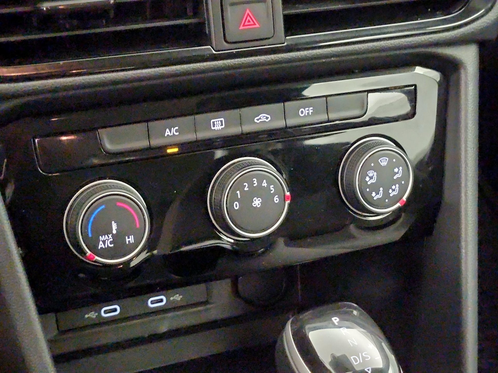 2023 Volkswagen Taos S - Photo 17