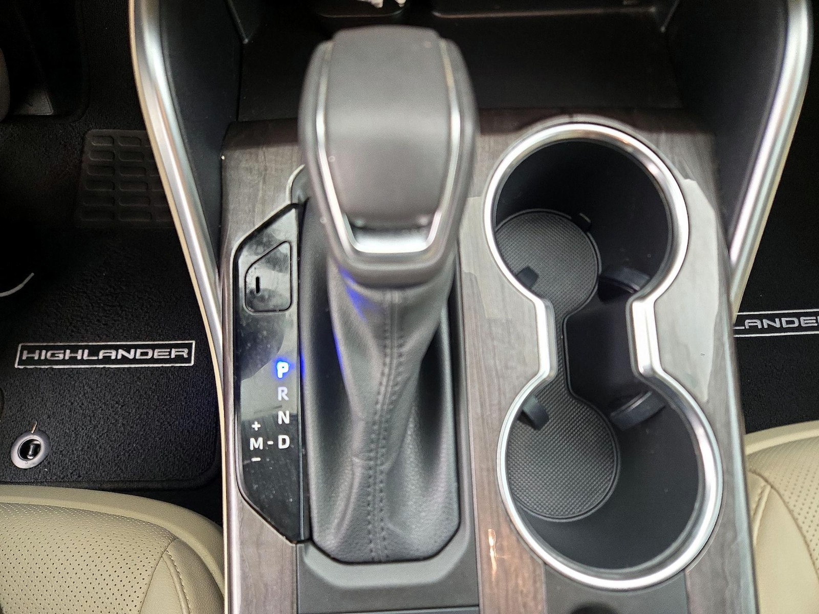 2021 Toyota Highlander Platinum - Photo 19