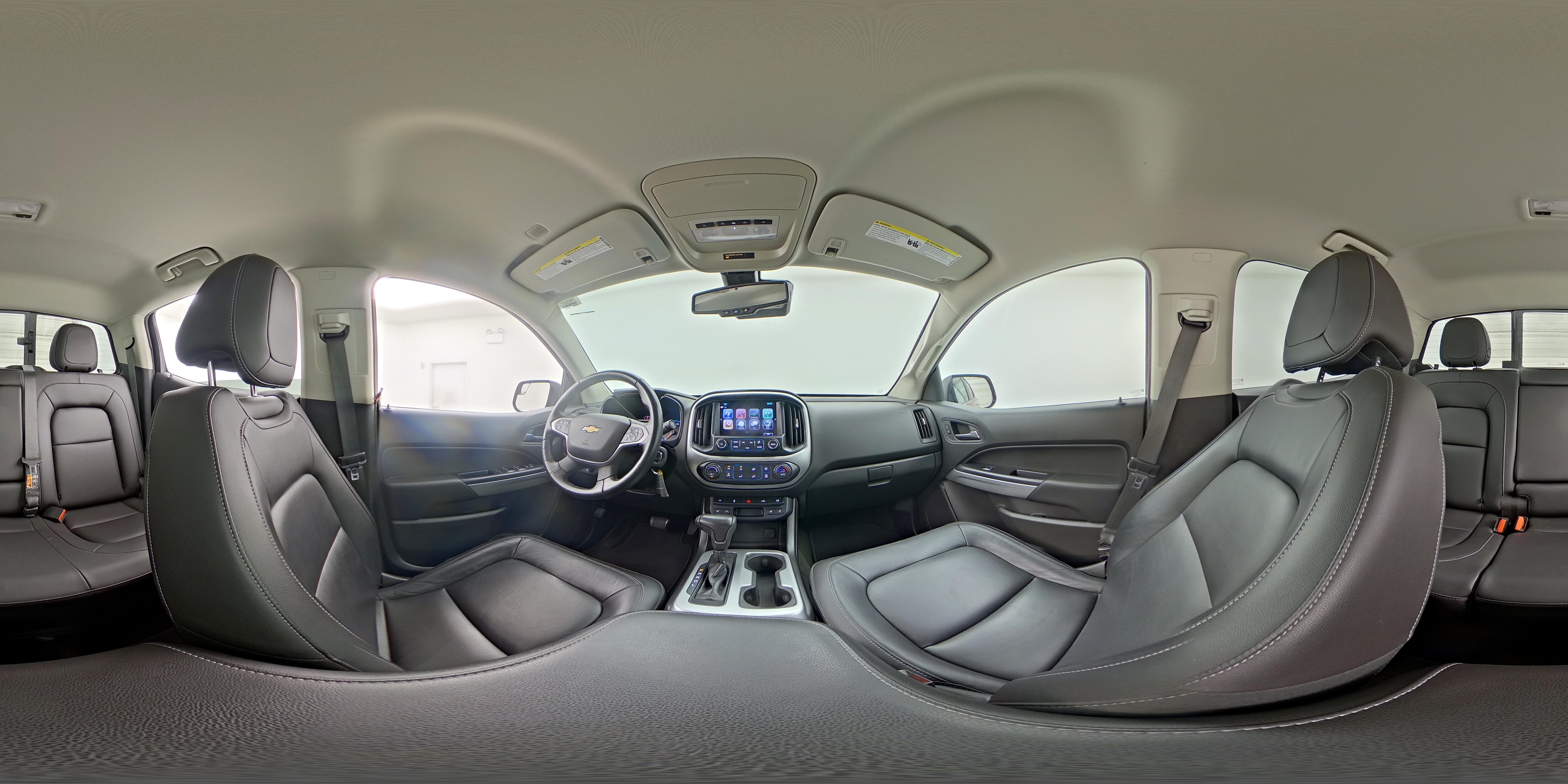 2017 Chevrolet Colorado LT - Photo 24