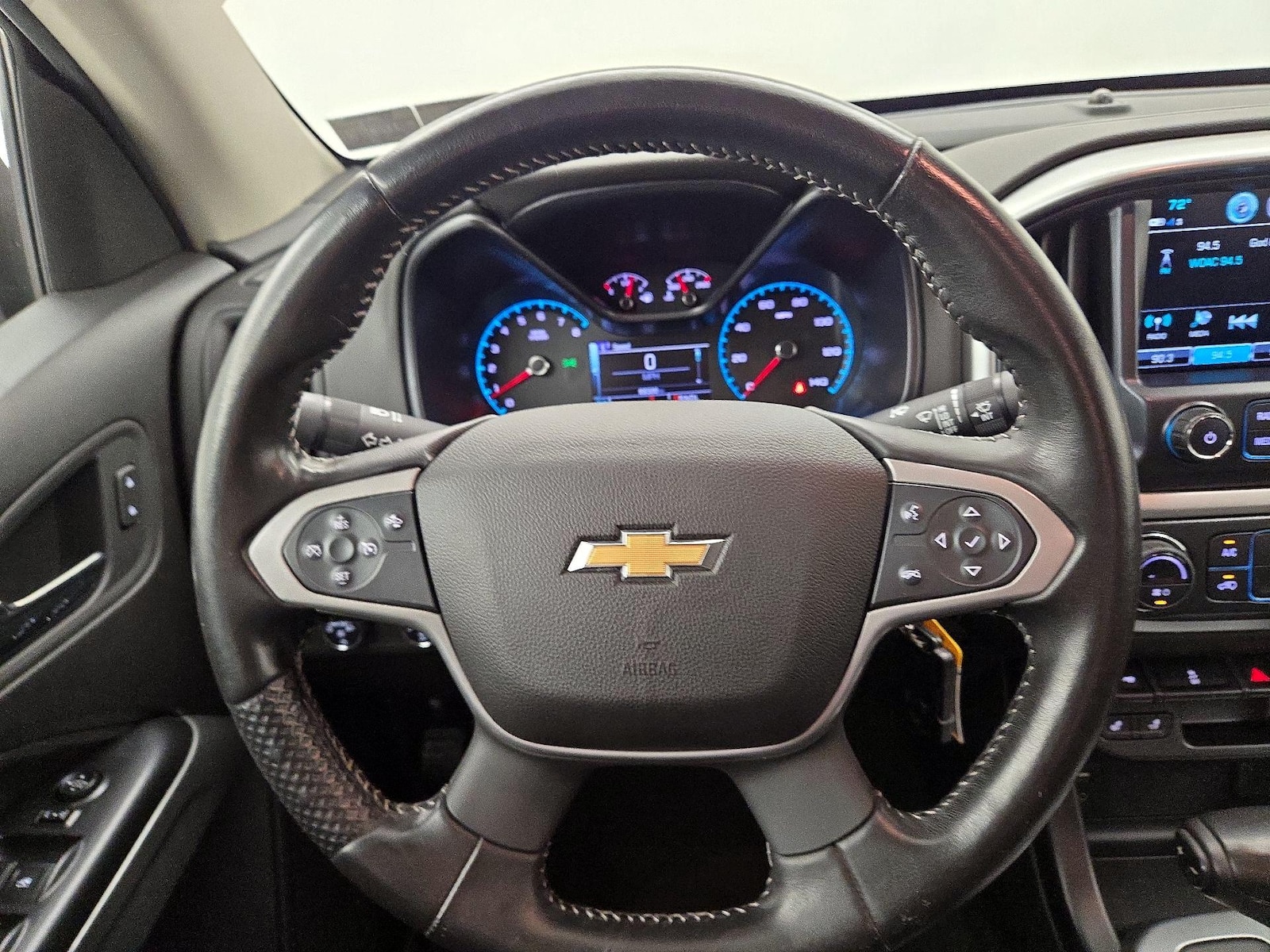 2017 Chevrolet Colorado LT - Photo 11