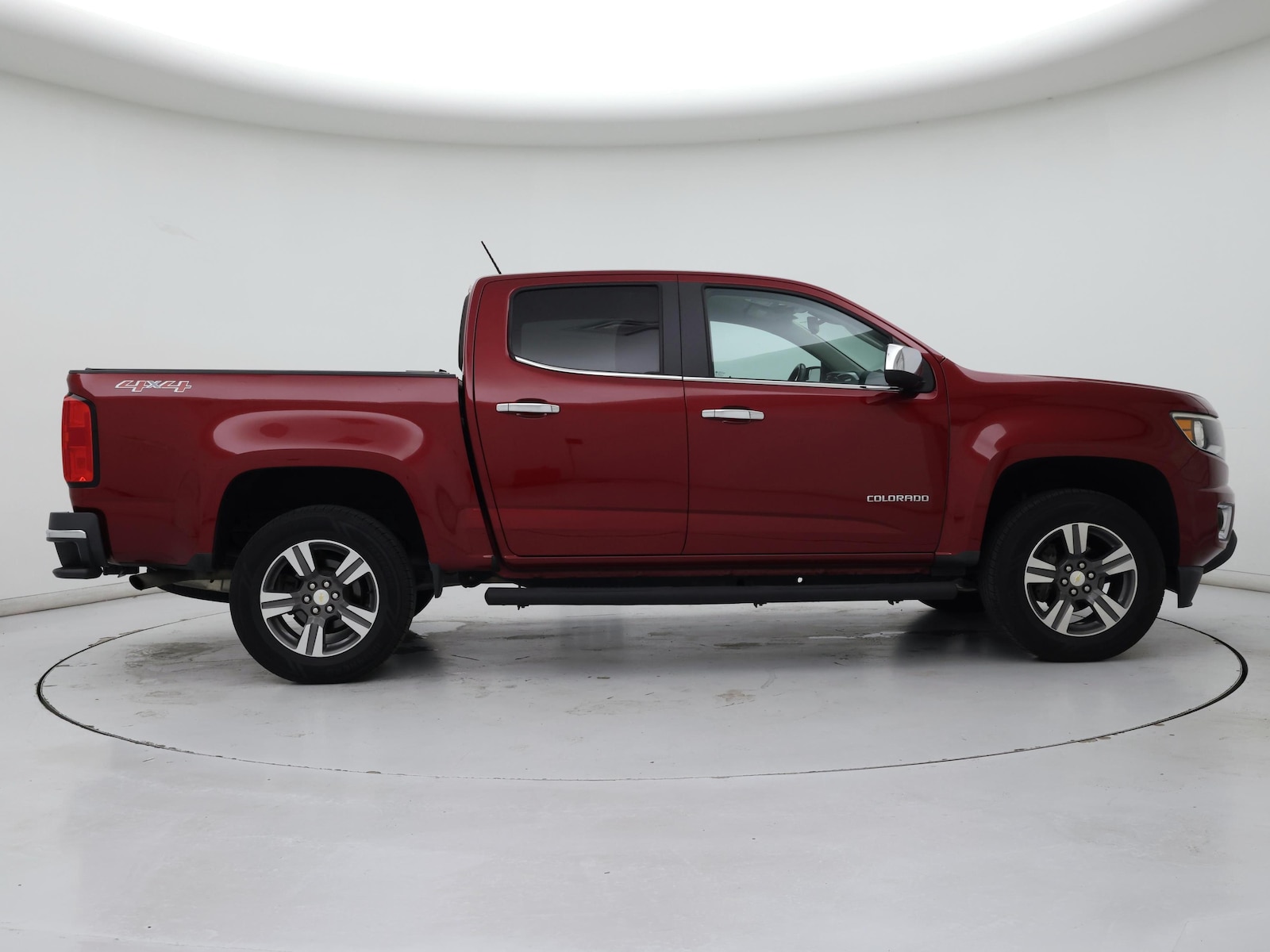 2017 Chevrolet Colorado LT - Photo 8