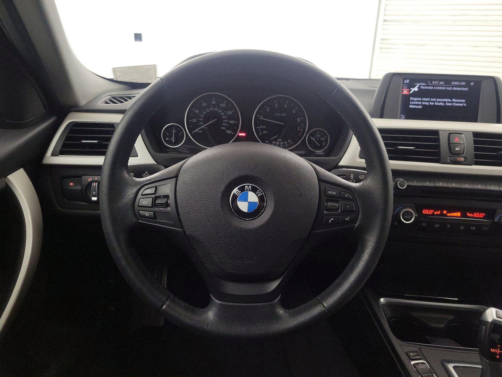 2015 BMW 3 Series 320i - Photo 11