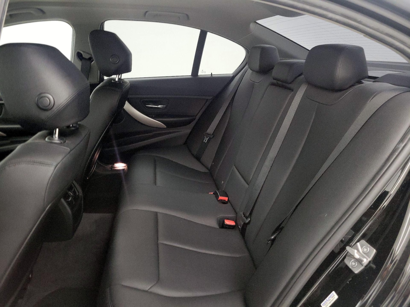 2015 BMW 3 Series 320i - Photo 19