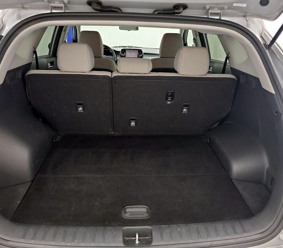 Trunk/Cargo (Seats Up)