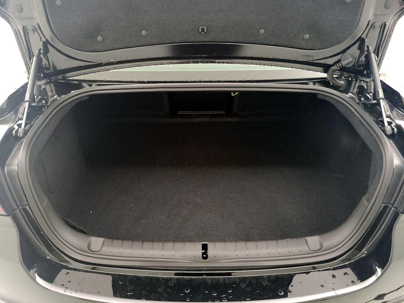 2016 Chevrolet SS Base - Photo 23