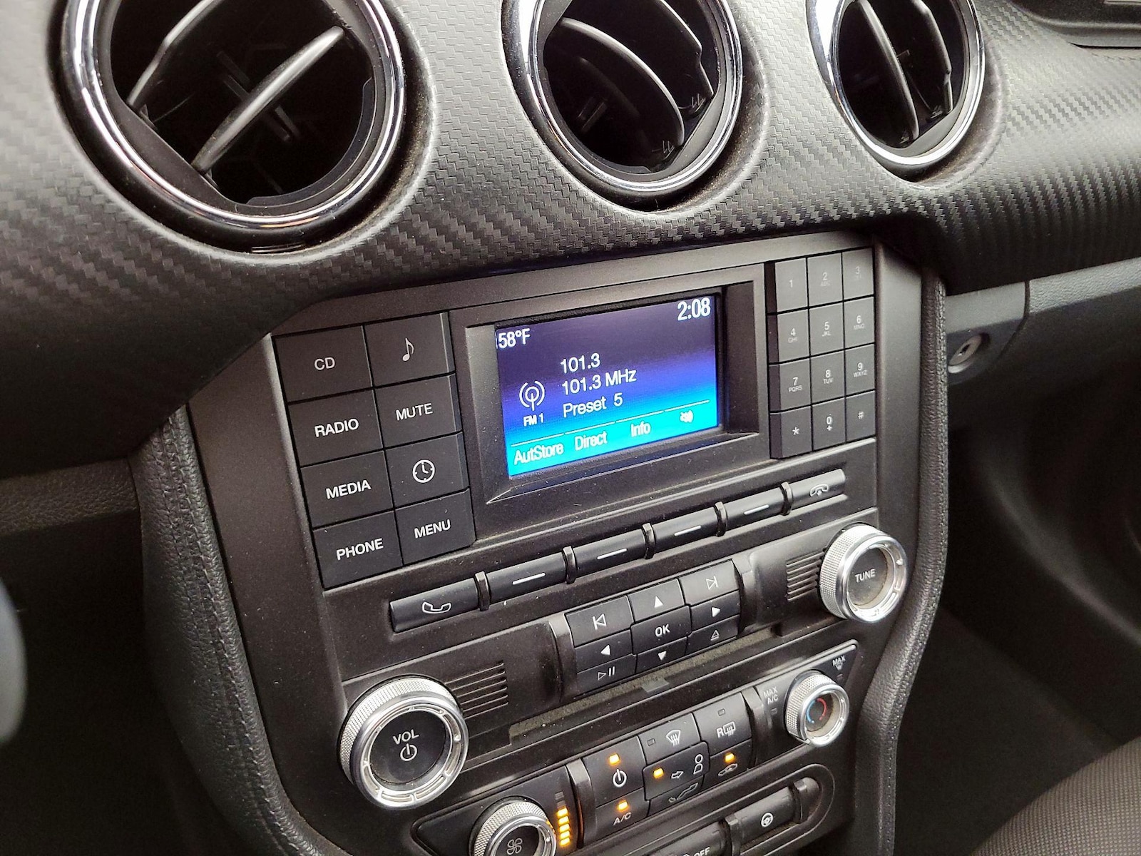 2015 Ford Mustang V6 - Photo 16