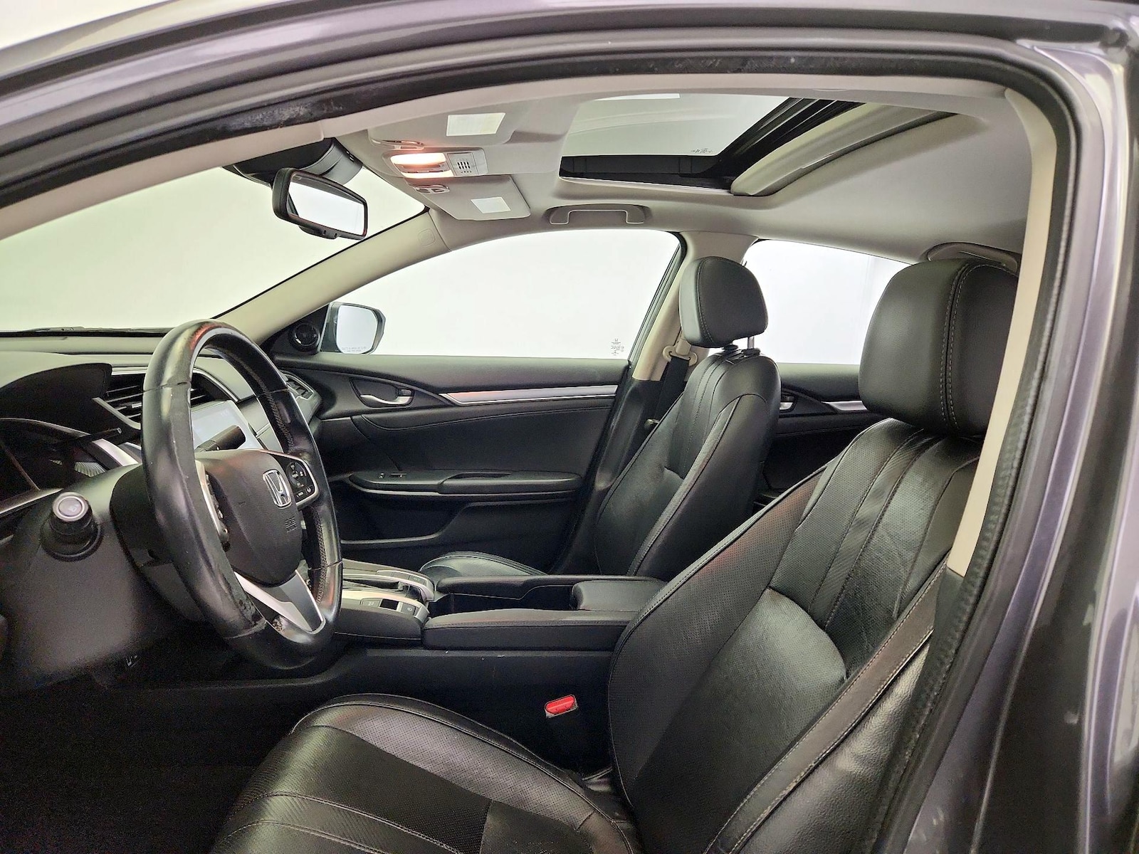 Sunroof(s) & Overhead Airbags