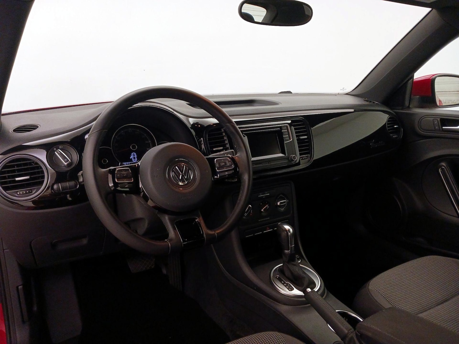 2019 Volkswagen Beetle S - Photo 10
