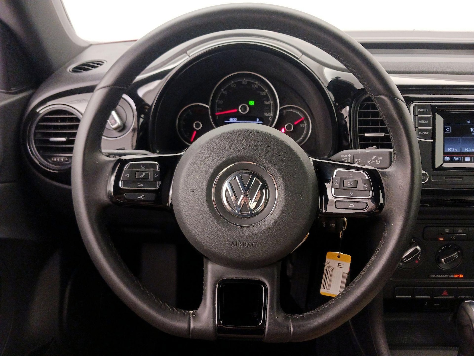 2019 Volkswagen Beetle S - Photo 11