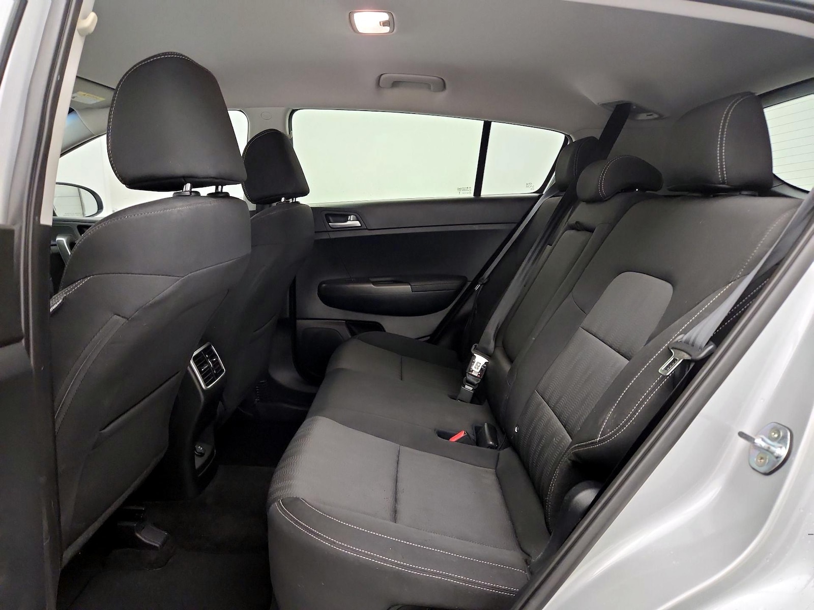 2022 Kia Sportage LX - Photo 20