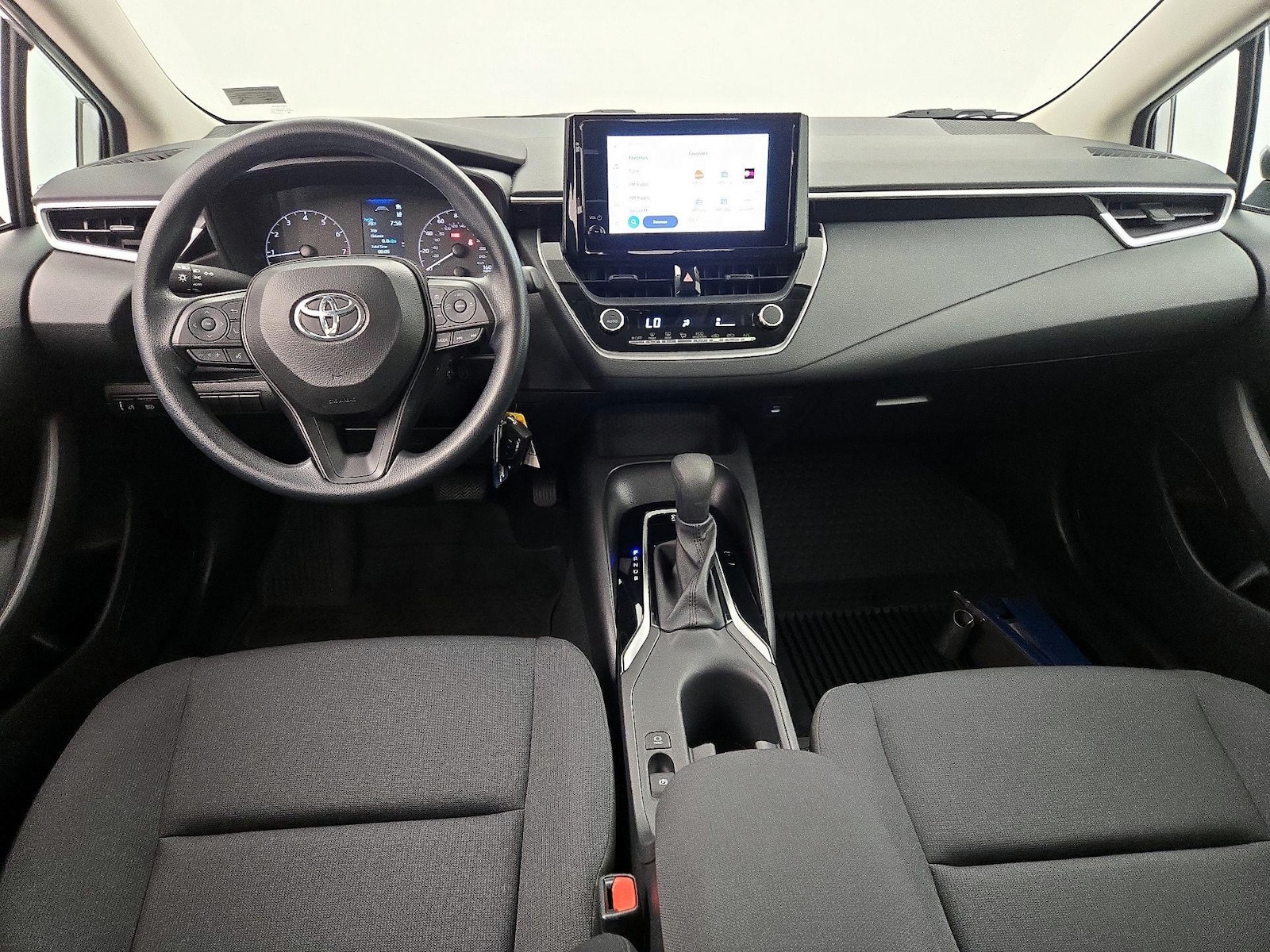 2024 Toyota Corolla LE - Photo 10