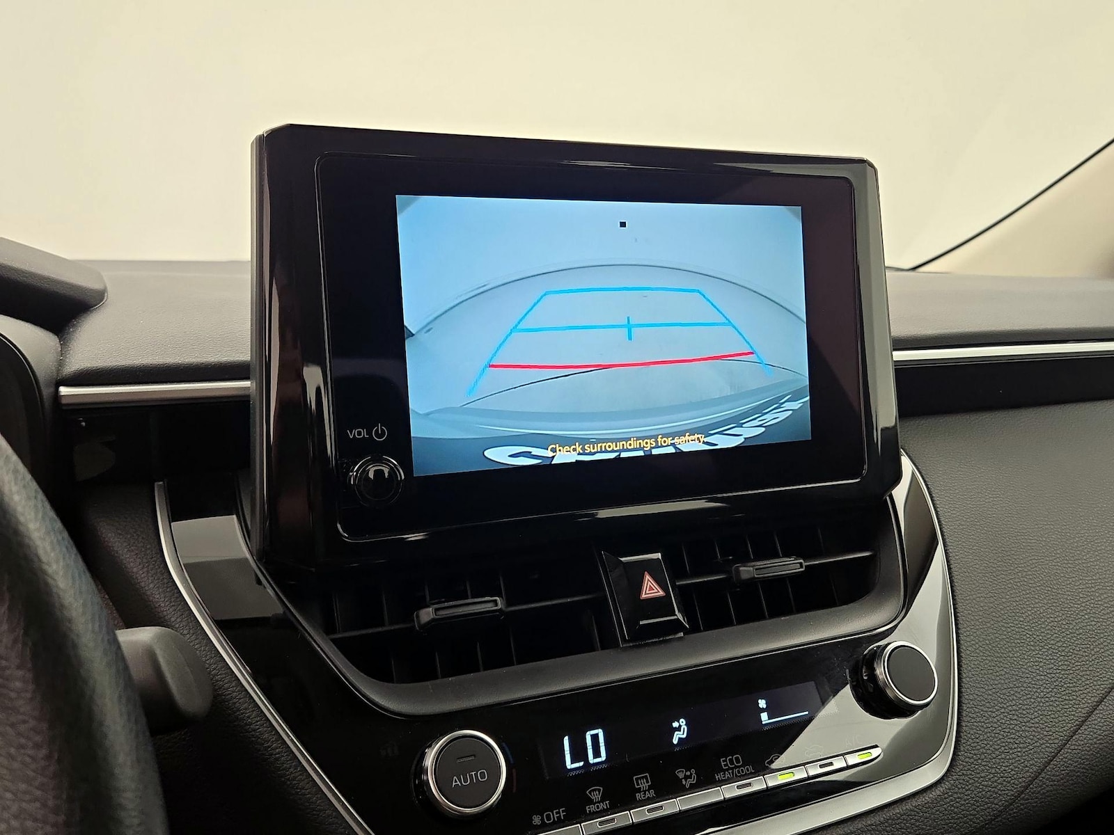 2024 Toyota Corolla LE - Photo 15